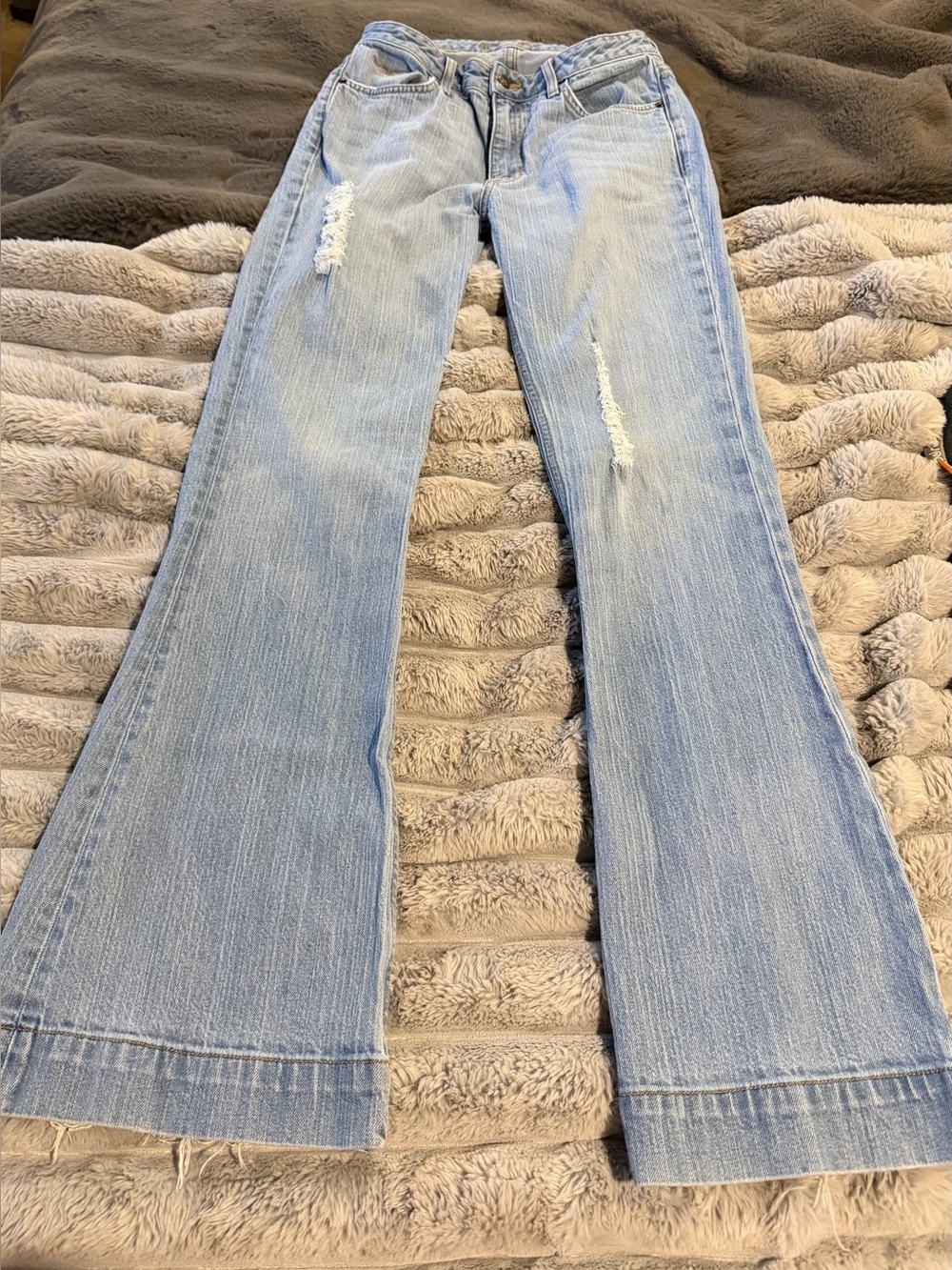 Kimes Ranch Jennifer Sugar Fade 4/34